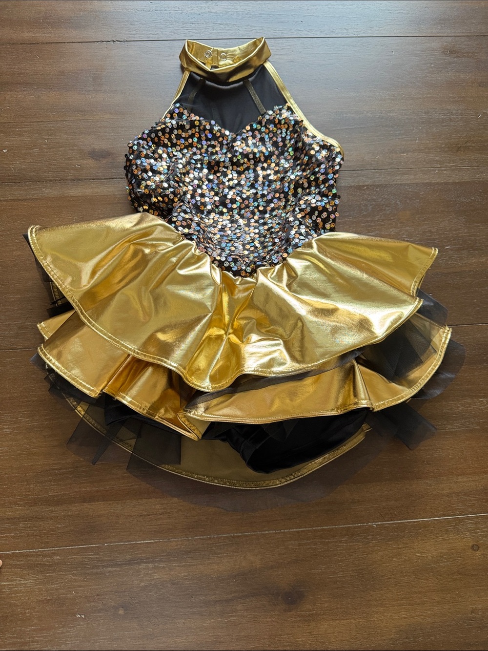 Size LC 11-12 Weissman Round And Round metallic sequins and tulle dress
